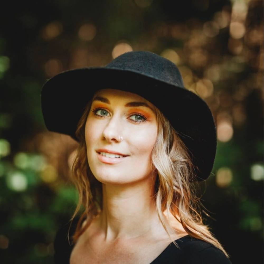 Meet your Posher, Karinna